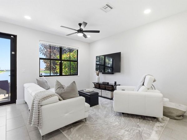 8403 Lakeview Trail, Parkland, FL 33076