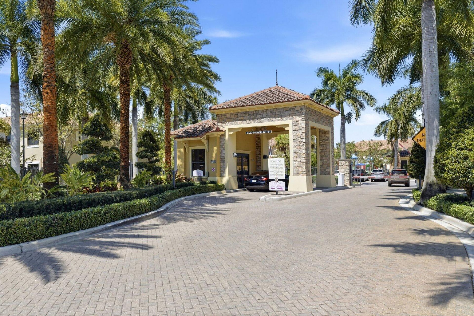 8403 Lakeview Trail, Parkland, FL 33076 Photo