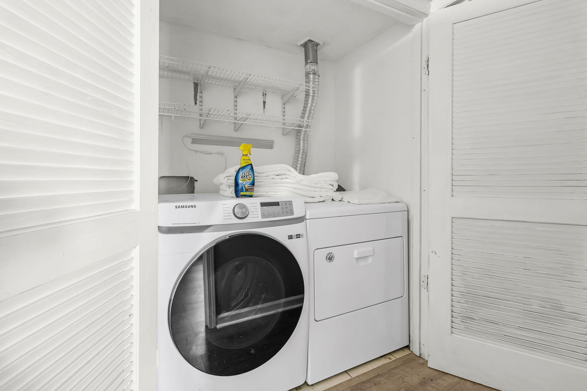 1402 Camp Road Photo 13