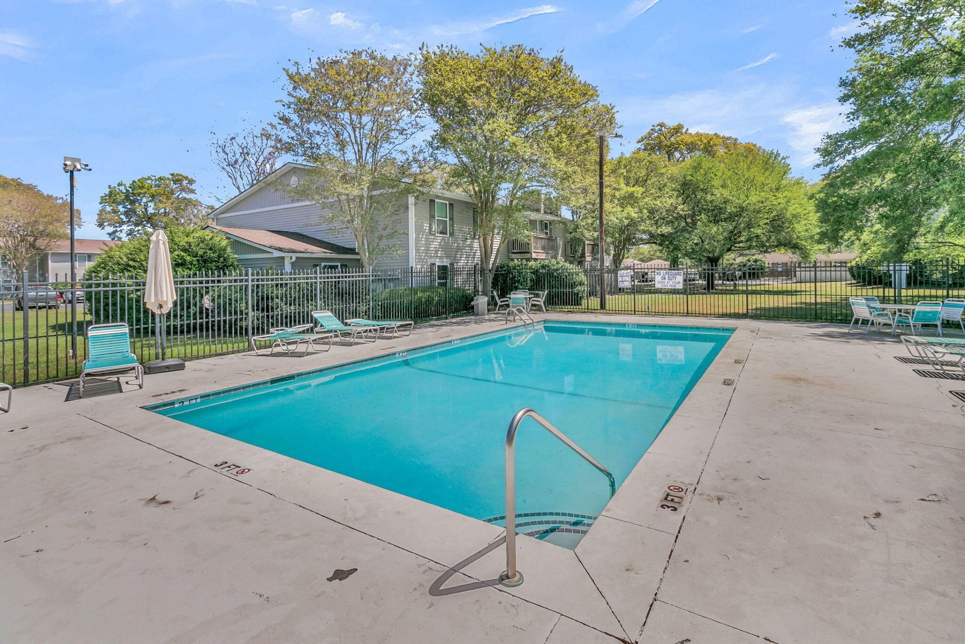 1402 Camp Road Photo 15