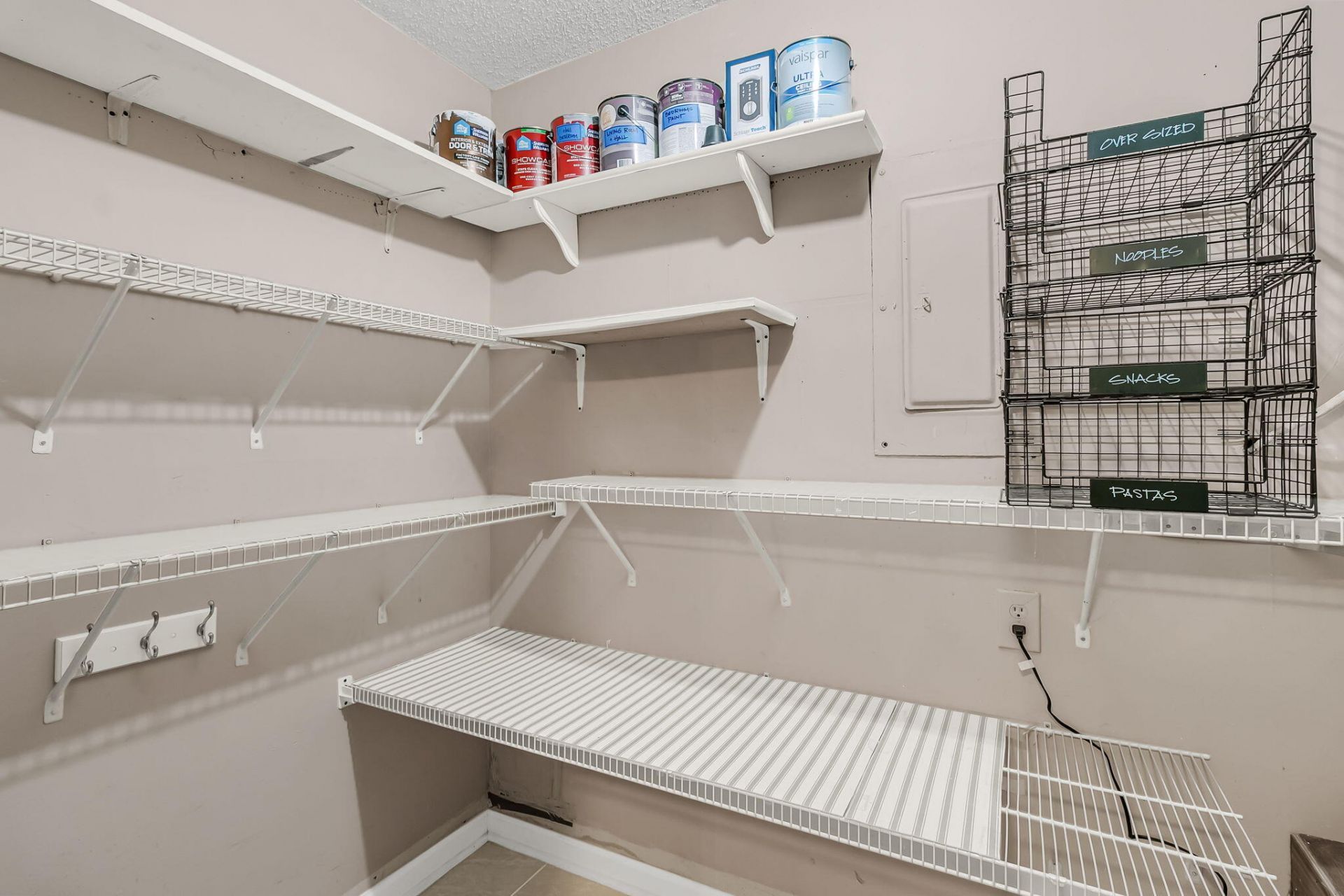 1402 Camp Road Photo 8