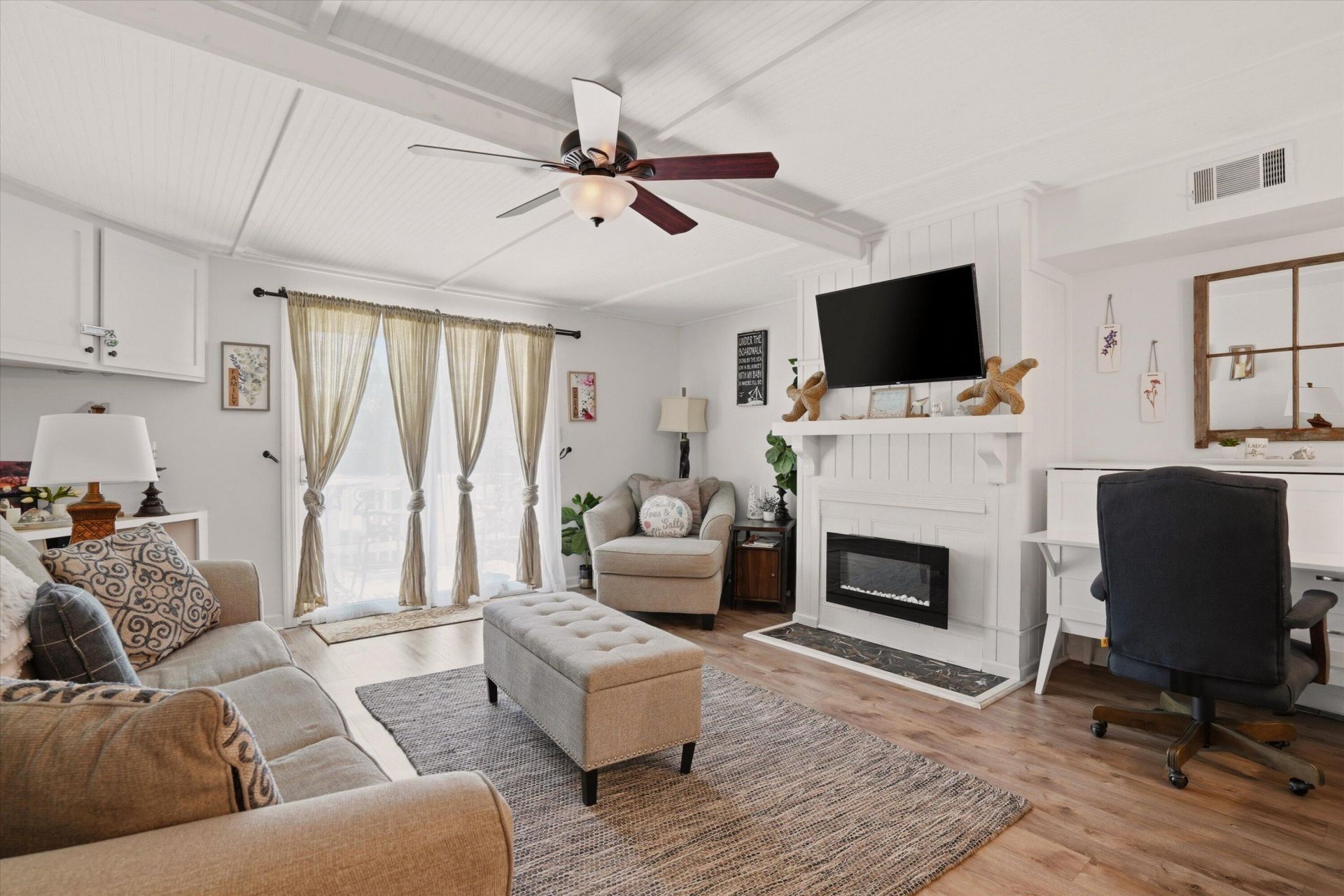 260 Driftwood Lane Photo 4