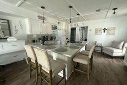 260 Driftwood Lane photo 4