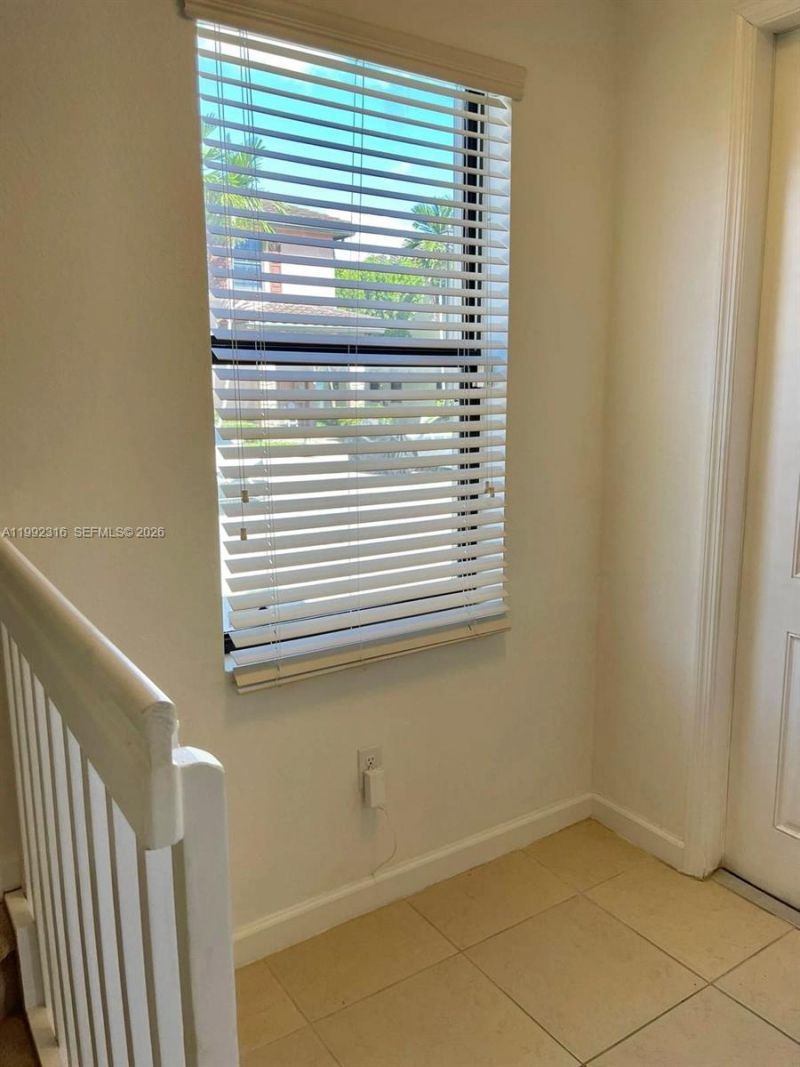 8952 W 35th Ln , Hialeah, FL 33018 Photo