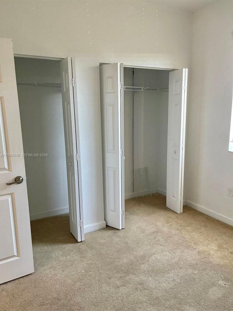 8952 W 35th Ln , Hialeah, FL 33018 Photo