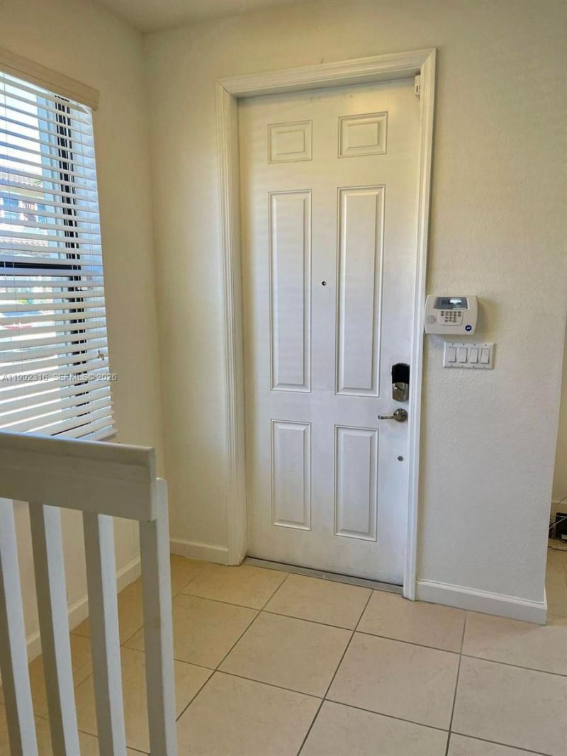 8952 W 35th Ln , Hialeah, FL 33018 Photo