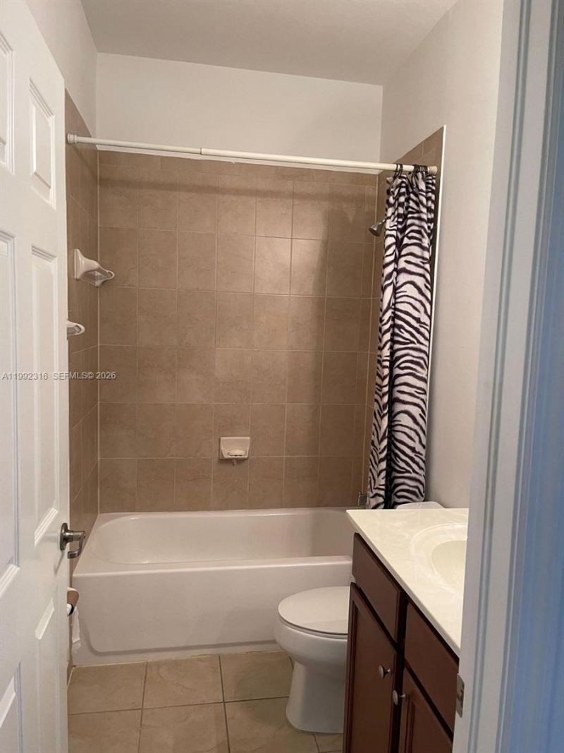 8952 W 35th Ln , Hialeah, FL 33018 Photo