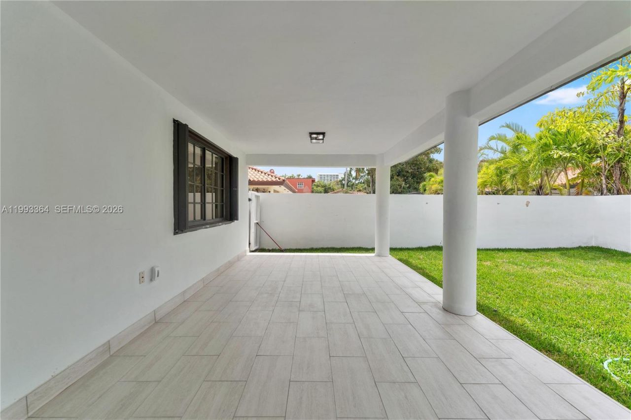 456 SW 20th Rd, Unit 458, Miami, FL 33129 Photo