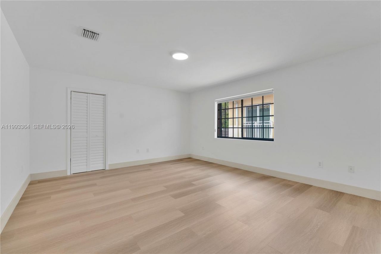 456 SW 20th Rd, Unit 458, Miami, FL 33129 Photo