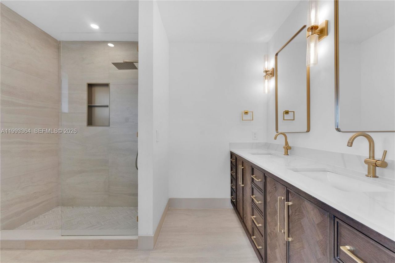 456 SW 20th Rd, Unit 458, Miami, FL 33129 Photo