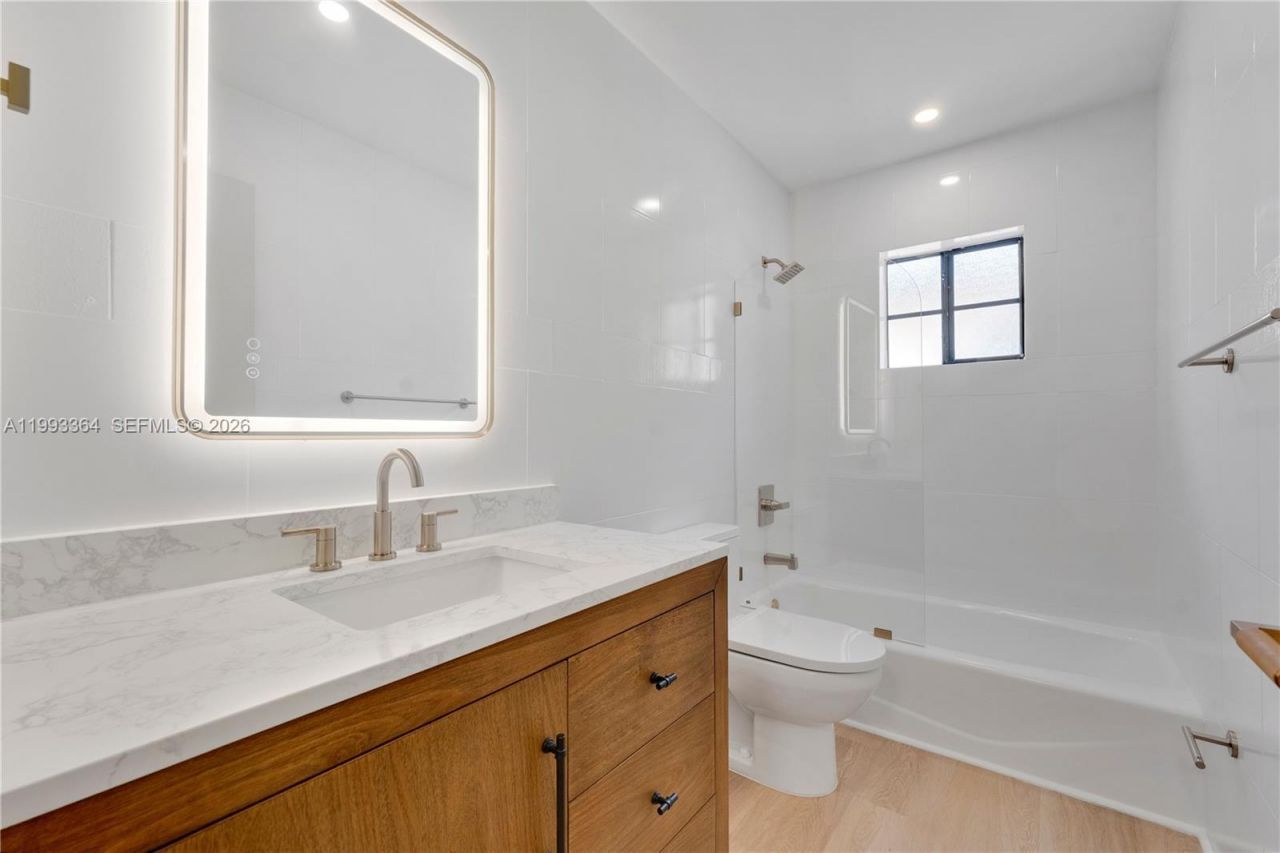 456 SW 20th Rd, Unit 458, Miami, FL 33129 Photo