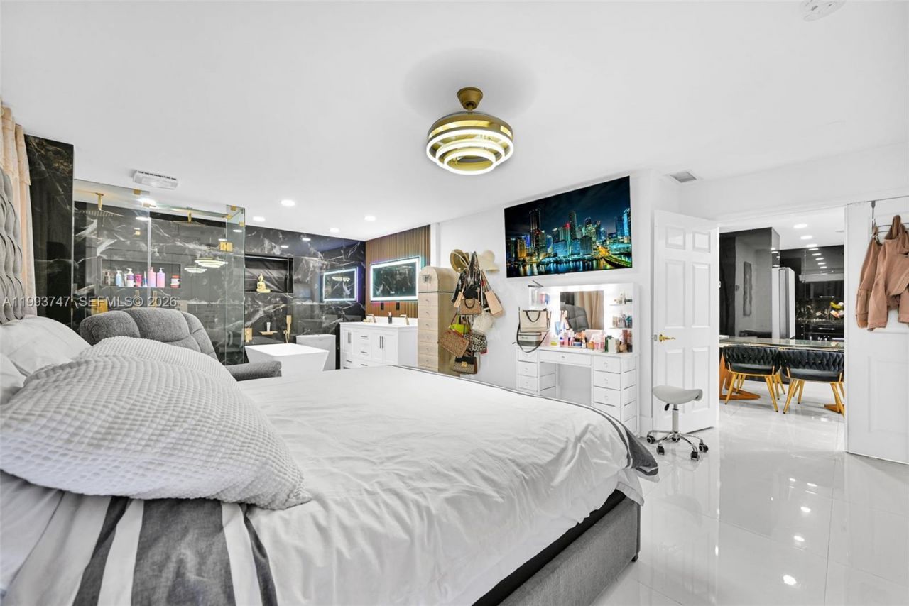 6190 W 14th Ave , Hialeah, FL 33012 Photo