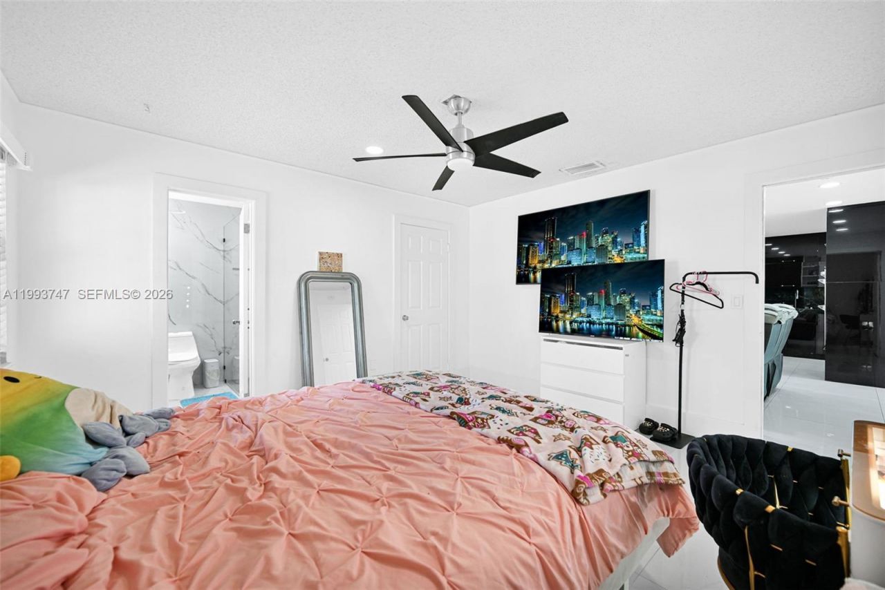 6190 W 14th Ave , Hialeah, FL 33012 Photo