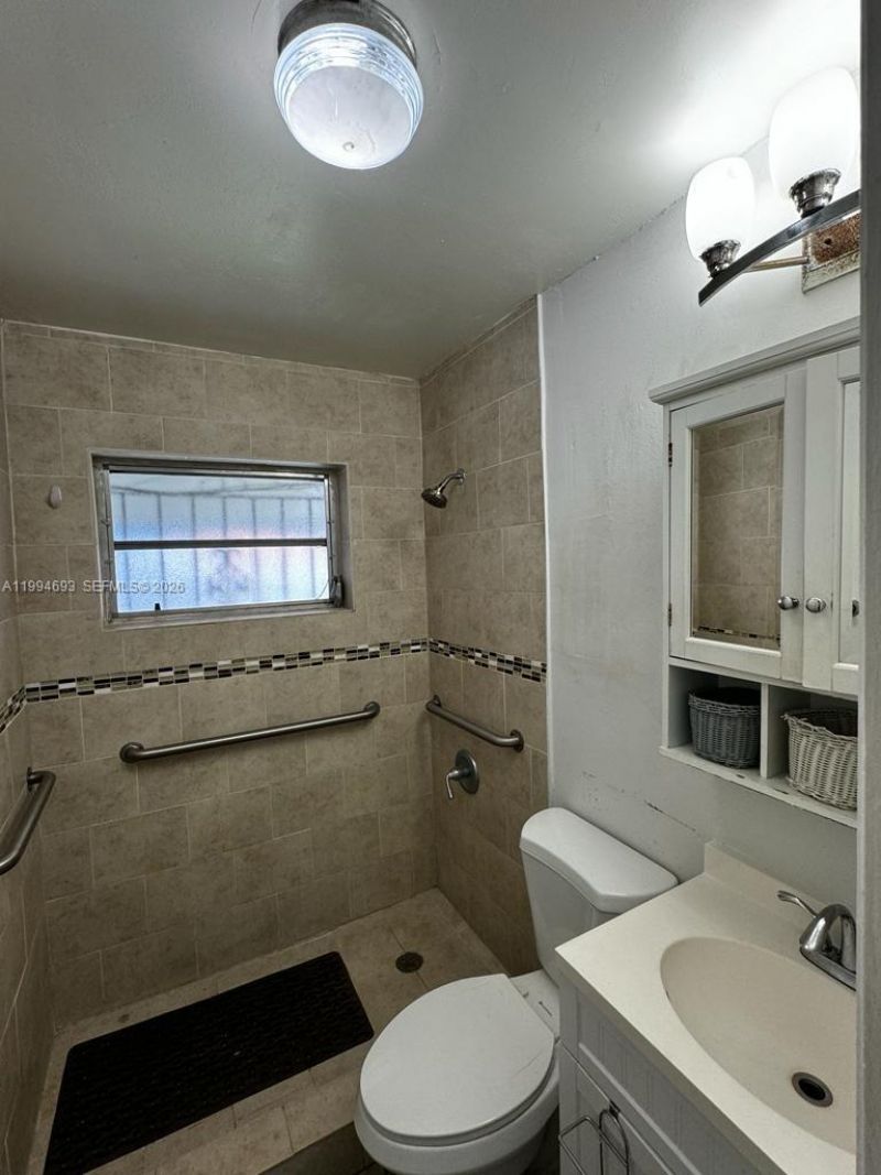 2734 SW 30th Ct , Unit 3, Miami, FL 33133 Photo