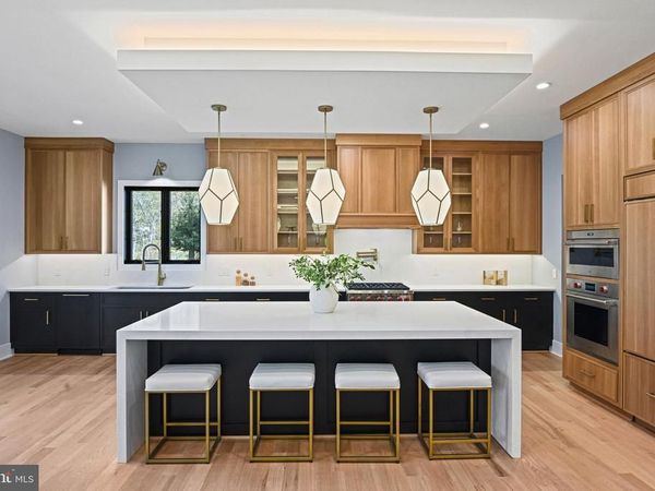 1052 BALLS HILL ROAD, MCLEAN, VA 22101