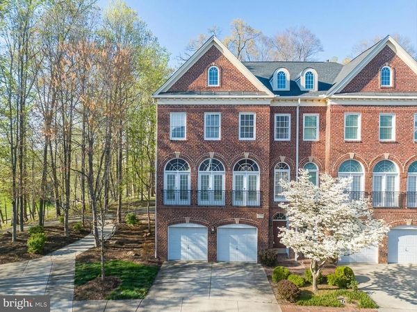 47772 SCOTSBOROUGH SQUARE, POTOMAC FALLS, VA 20165