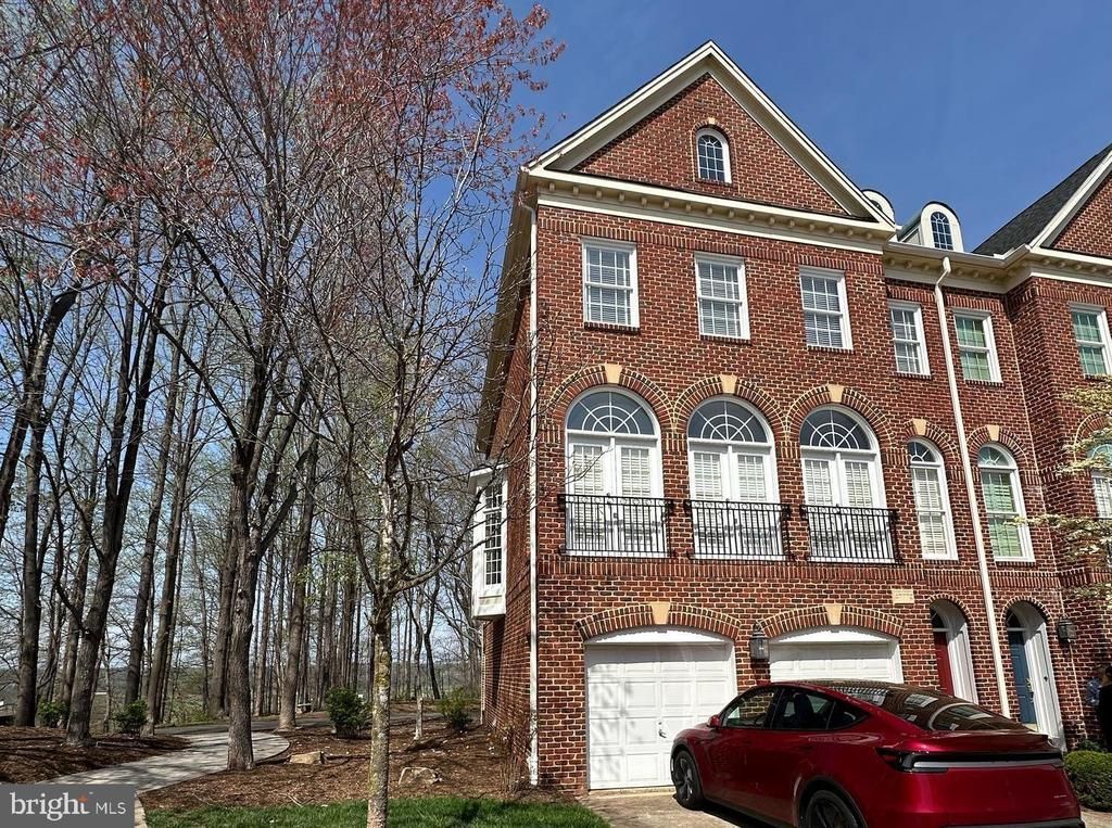 47772 Scotsborough Square , Potomac Falls, VA 20165 Main Photo