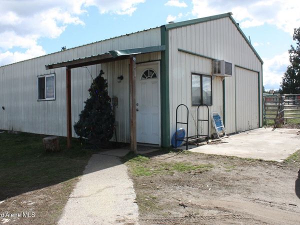 6493 E Trinity LN , Athol, ID 83801