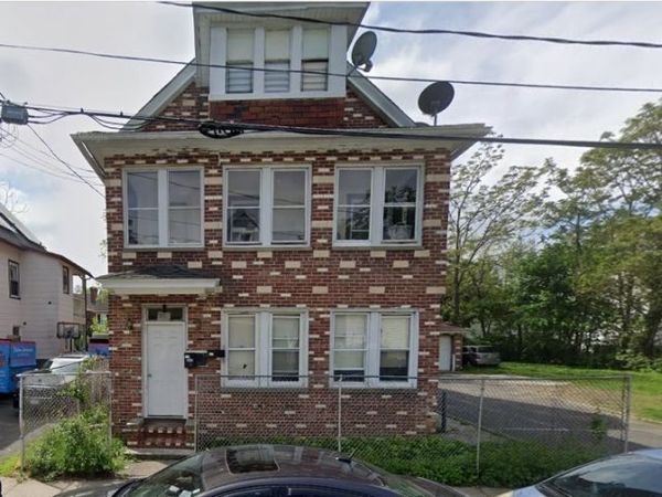 21 Chapel St, Unit 2, Springfield, MA 01109