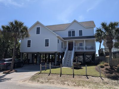 621 E Arctic Avenue, Folly Beach, SC 29439