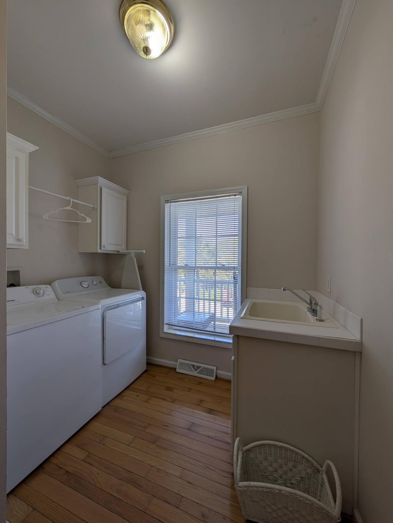 621 E Arctic Avenue Photo 35