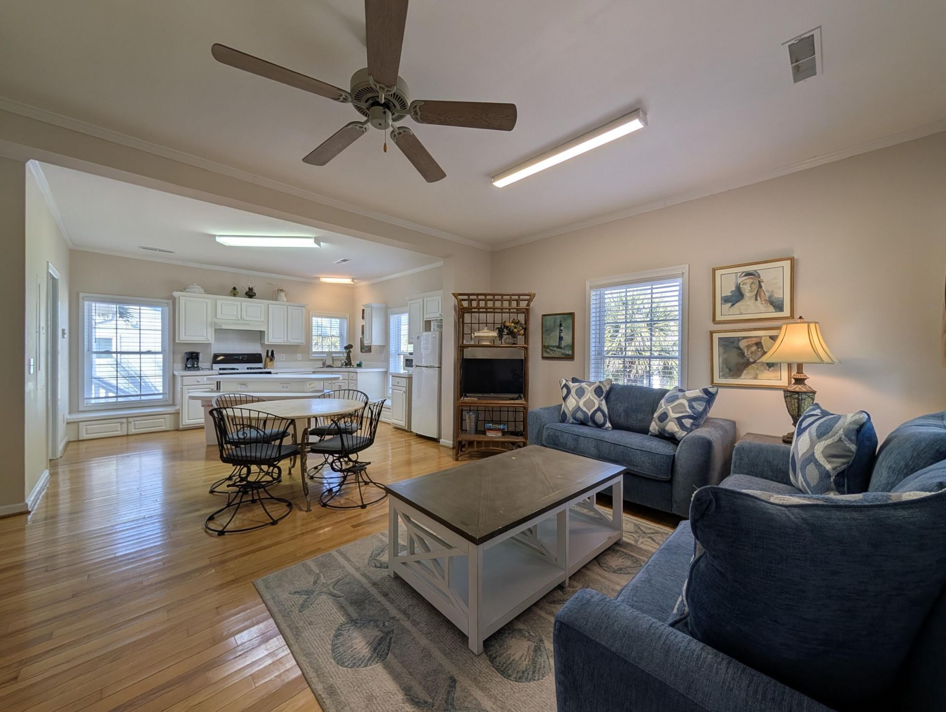 621 E Arctic Avenue Photo 36