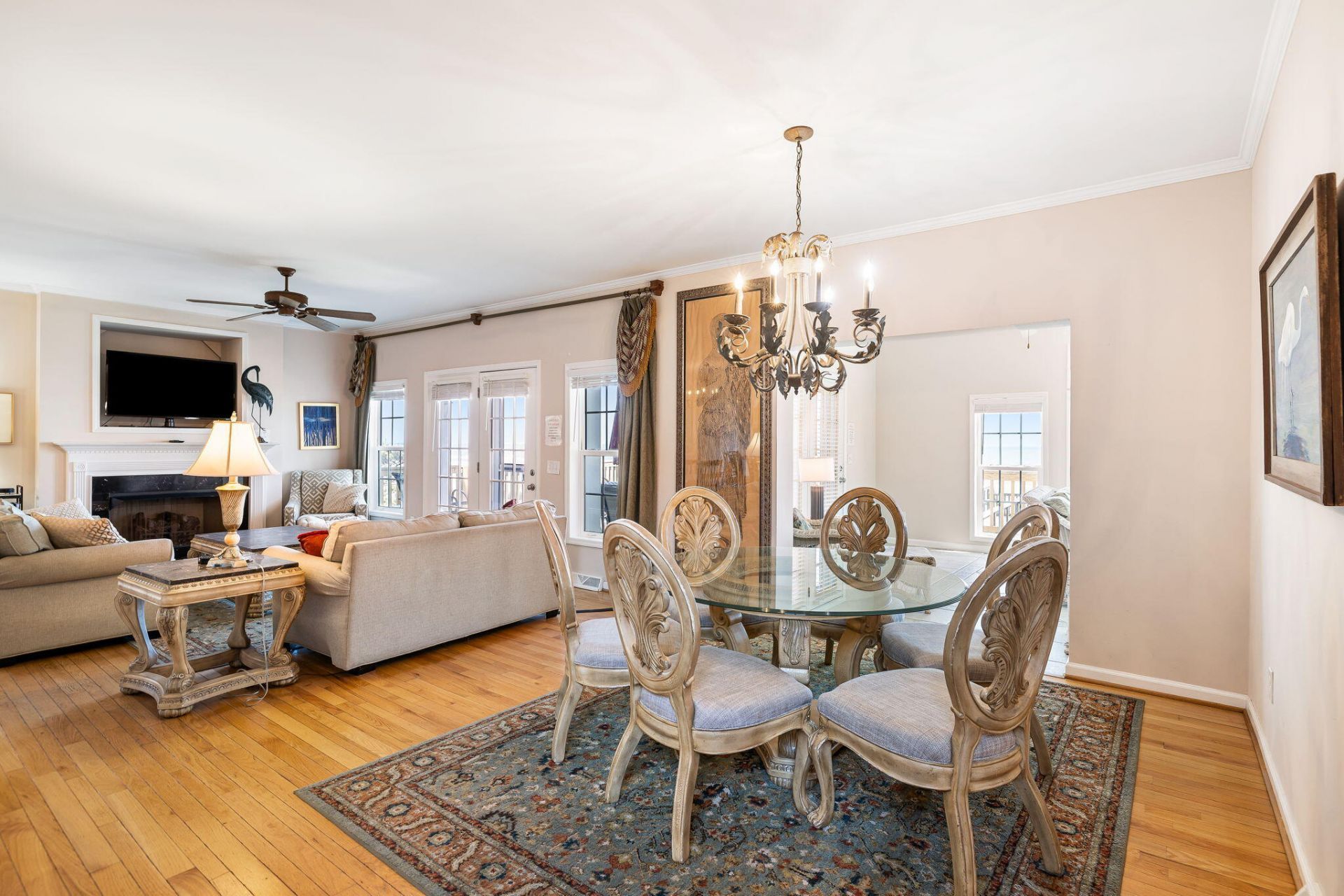 621 E Arctic Avenue Photo 5