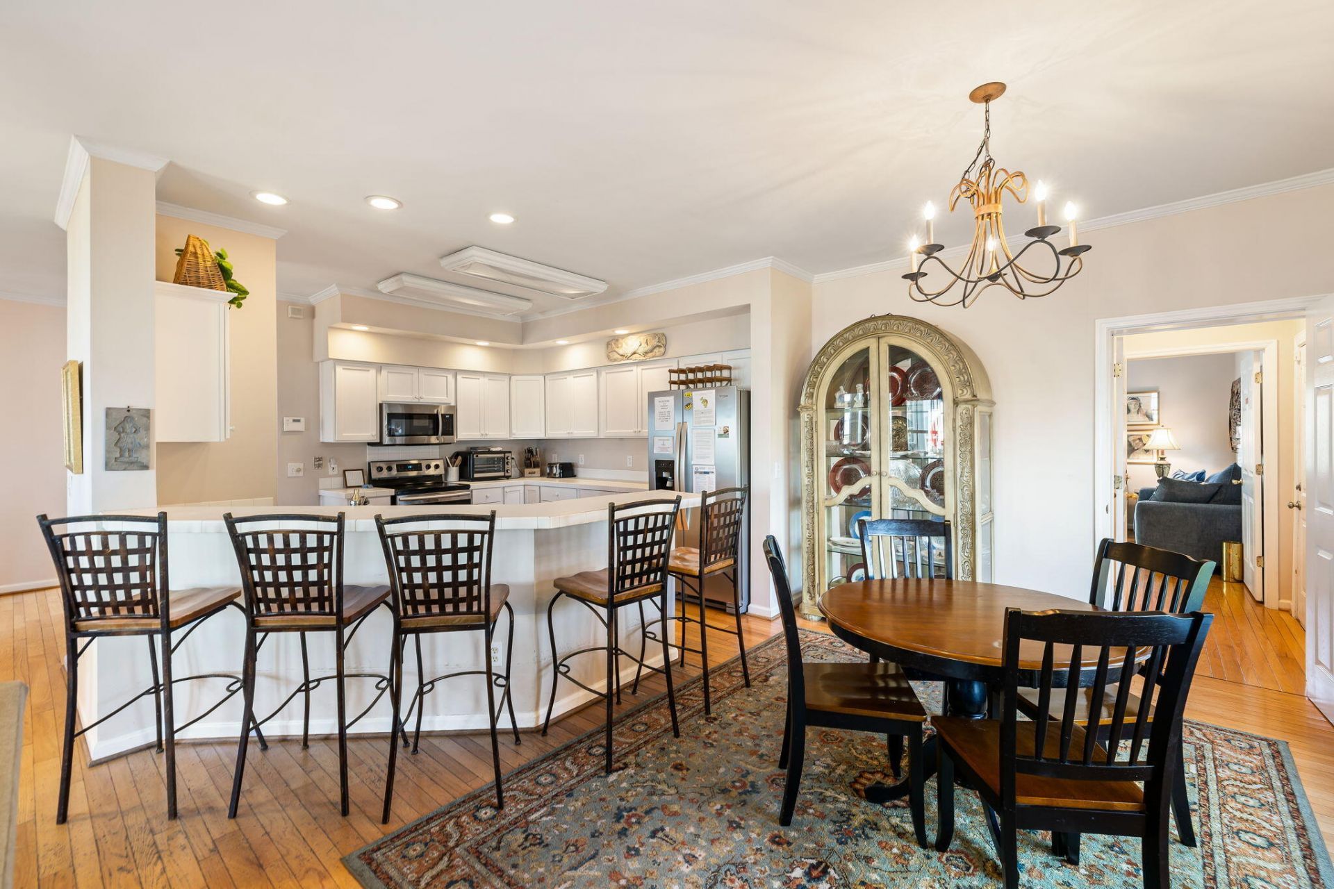 621 E Arctic Avenue Photo 8