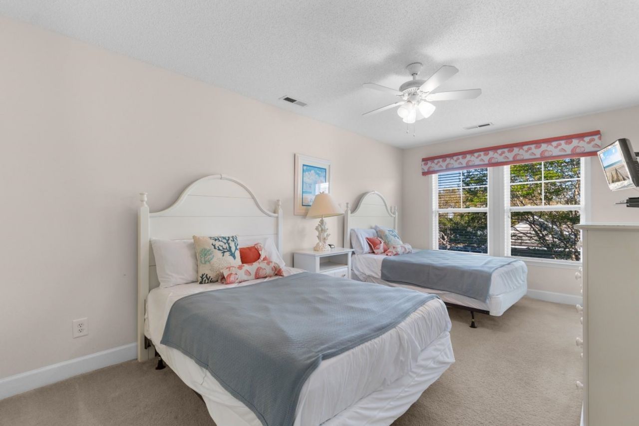 6172 Catalina Dr. Photo 18