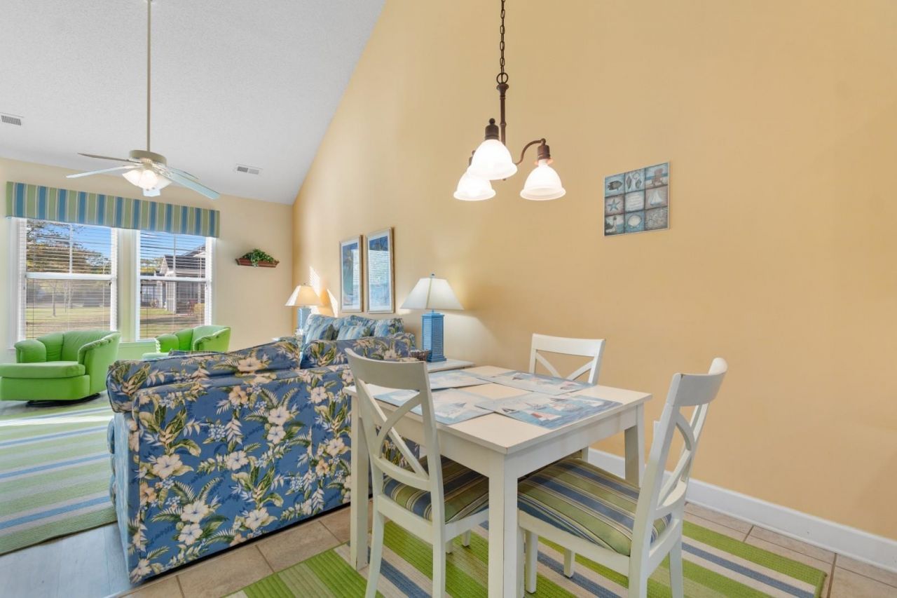 6172 Catalina Dr. Photo 8