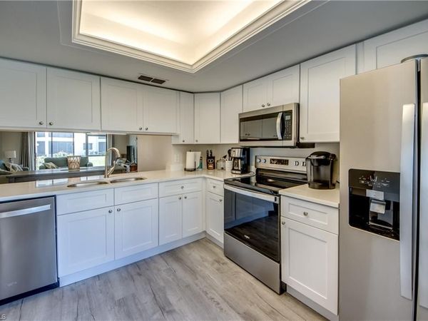 11110 Caravel CIR , Unit 110, FORT MYERS, FL 33908