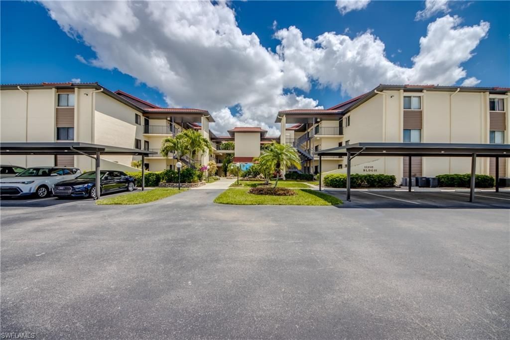 11110 Caravel Cir, Unit 110, Fort Myers, FL 33908 Photo