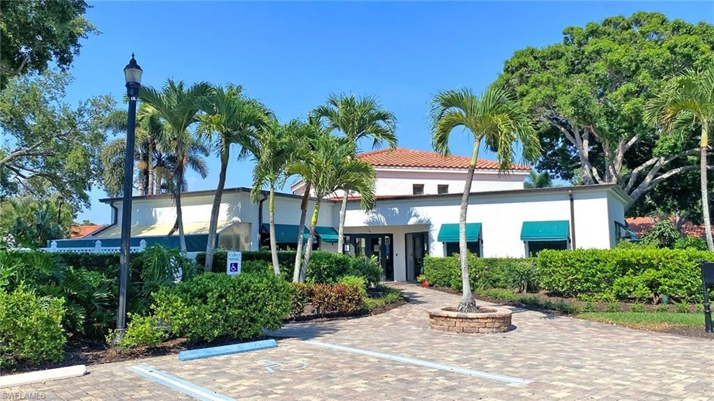 718 Reef Point Cir, Naples, FL 34108 Photo