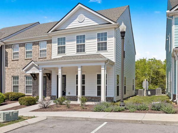 242 Mansfield Dr, Gallatin, TN 37066