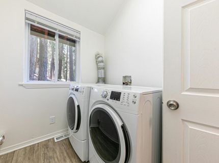 10880 Laurelwood Drive, Truckee, CA 96161 Photo