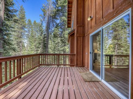 10880 Laurelwood Drive, Truckee, CA 96161 Photo
