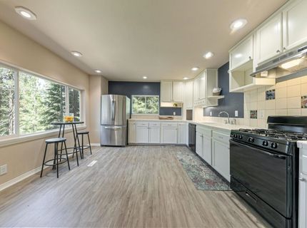 10880 Laurelwood Drive, Truckee, CA 96161 Photo