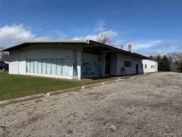 4030 Dixie Highway , Waterford Twp, MI 48329