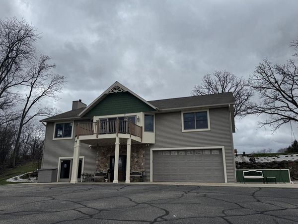 W360S10139 Markham ROAD, Eagle, WI 53119