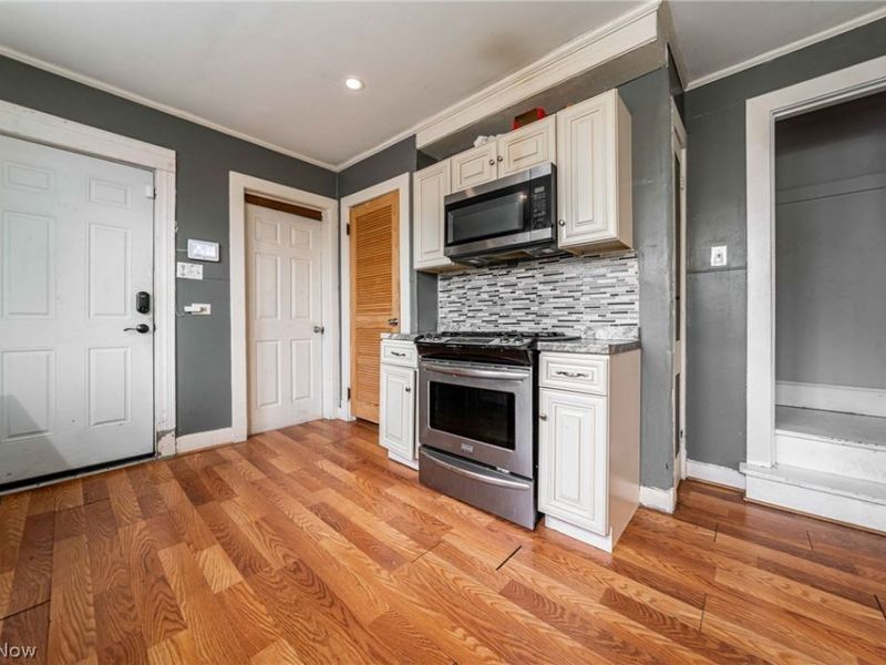 20303 Lake Shore Boulevard, Euclid, OH 44123 Photo 10