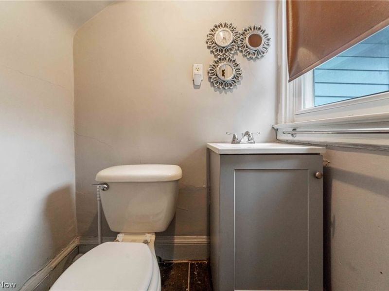 20303 Lake Shore Boulevard, Euclid, OH 44123 Photo 13