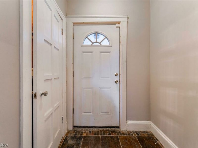 20303 Lake Shore Boulevard, Euclid, OH 44123 Photo 16