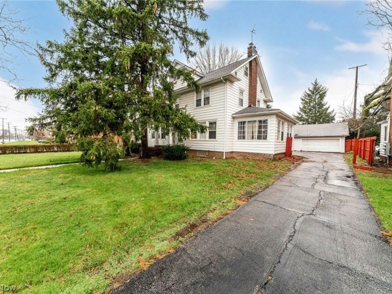 20303 Lake Shore Boulevard, Euclid, OH 44123 Photo 2