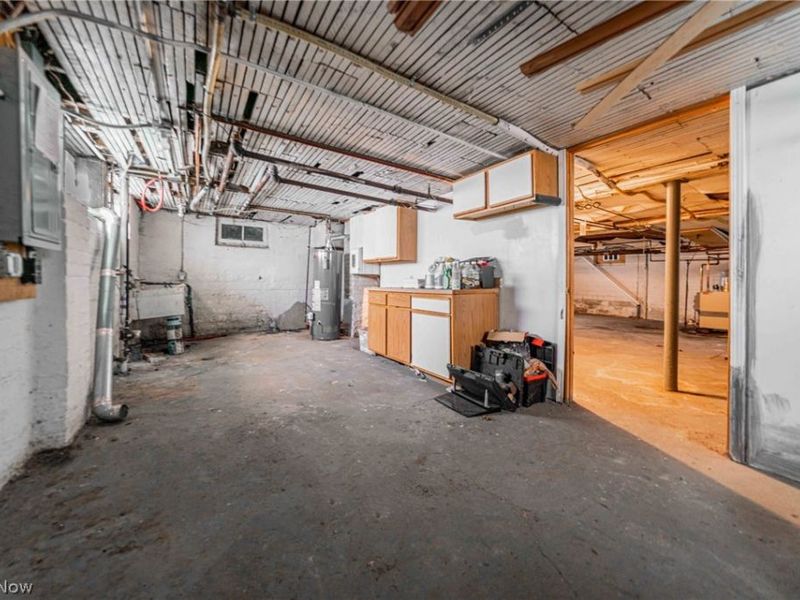 20303 Lake Shore Boulevard, Euclid, OH 44123 Photo 34