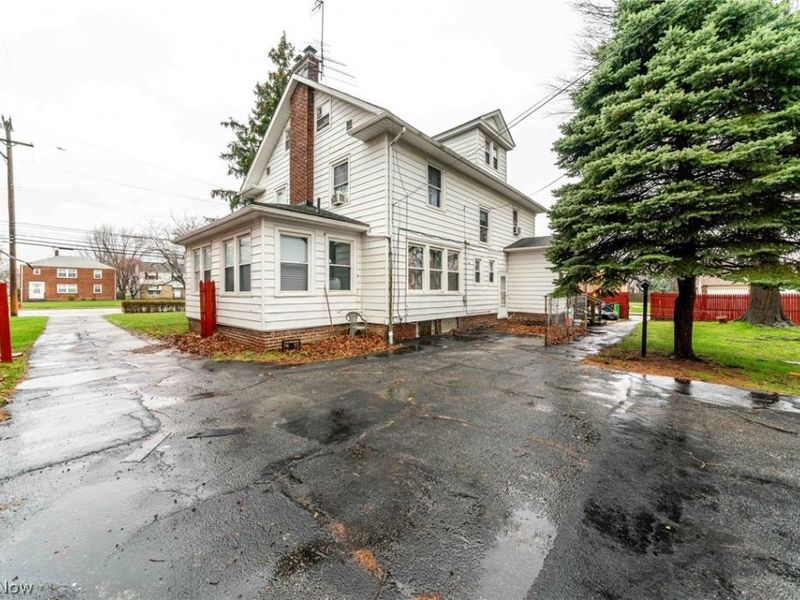 20303 Lake Shore Boulevard, Euclid, OH 44123 Photo 6