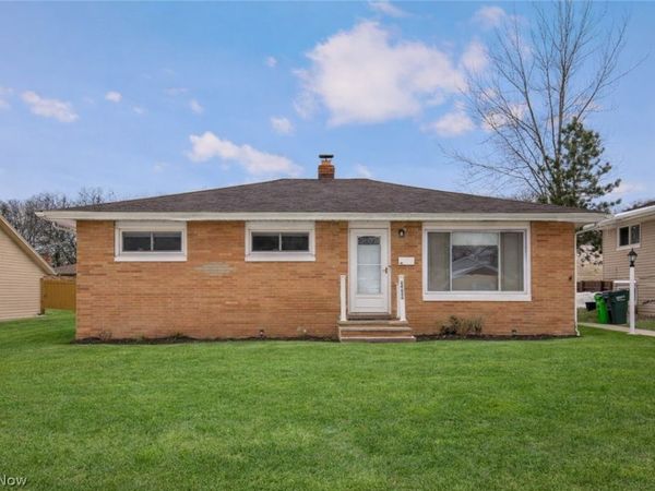 24634 Staghorn Drive , Bedford Heights, OH 44146