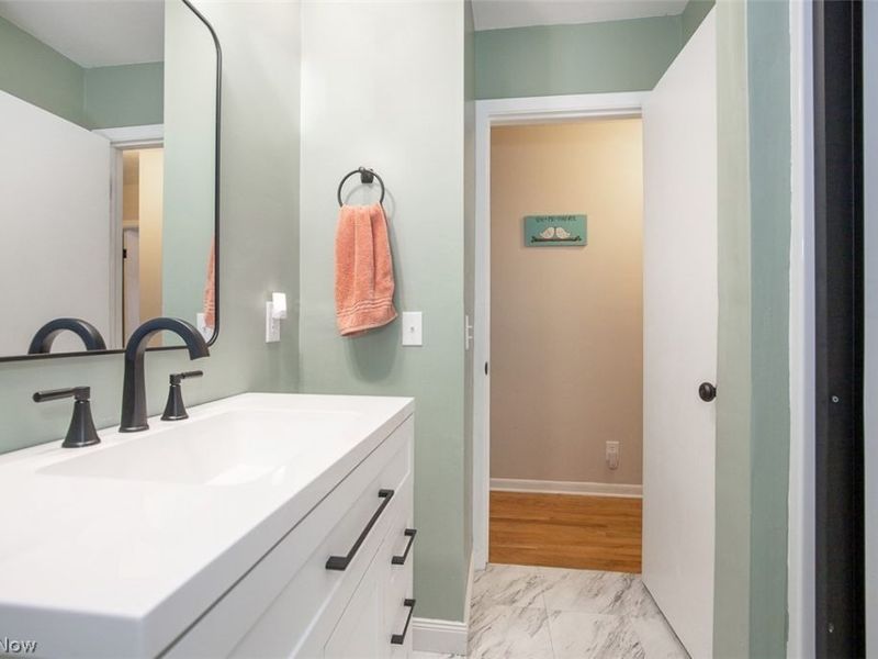 24634 Staghorn Drive, Bedford Heights, OH 44146 Photo 10