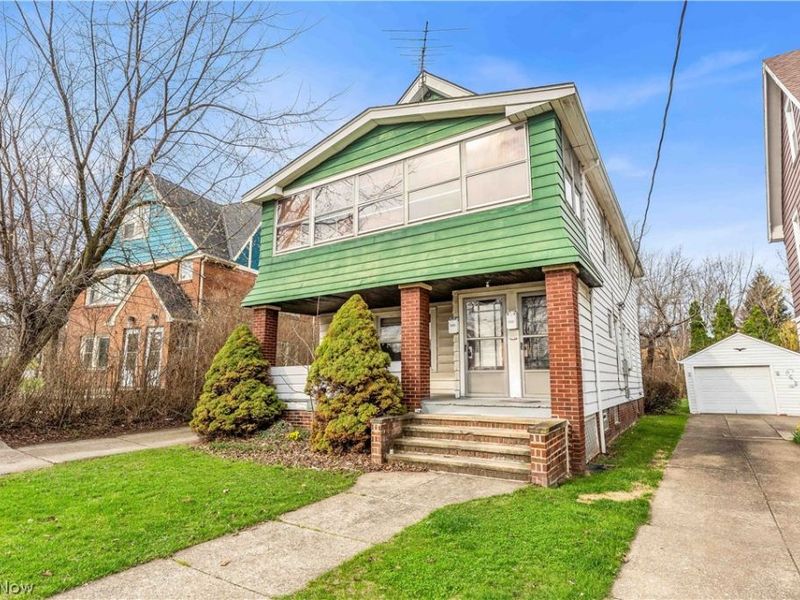 1042 Mozina Drive, Unit 1042/DN, Cleveland, OH 44119 Photo 2