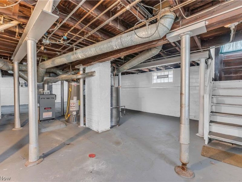 1042 Mozina Drive, Unit 1042/DN, Cleveland, OH 44119 Photo 22