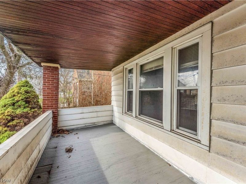 1042 Mozina Drive, Unit 1042/DN, Cleveland, OH 44119 Photo 4